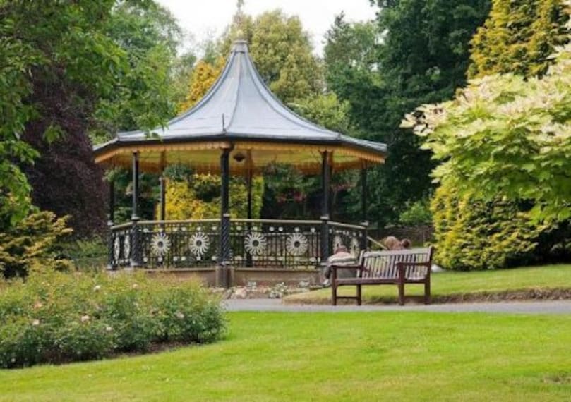 Victoria Garden-4